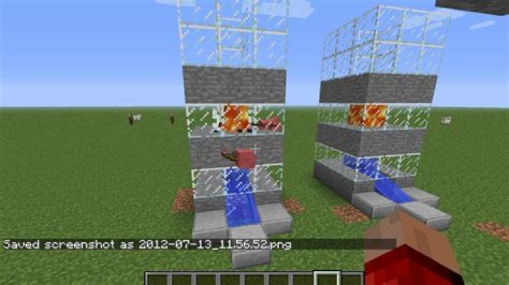How do I create a blast-proof exp grinder in Minecraft?